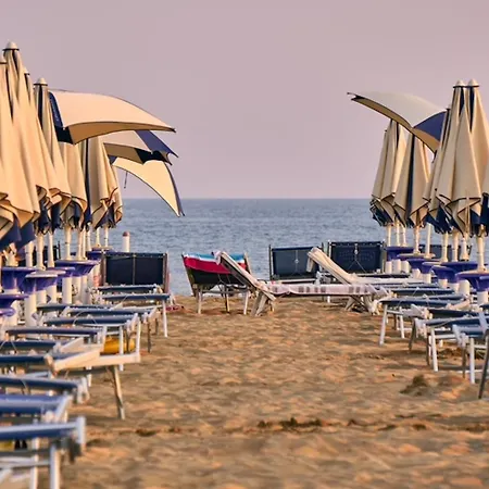 In A With Private Garden Apartman Bibione